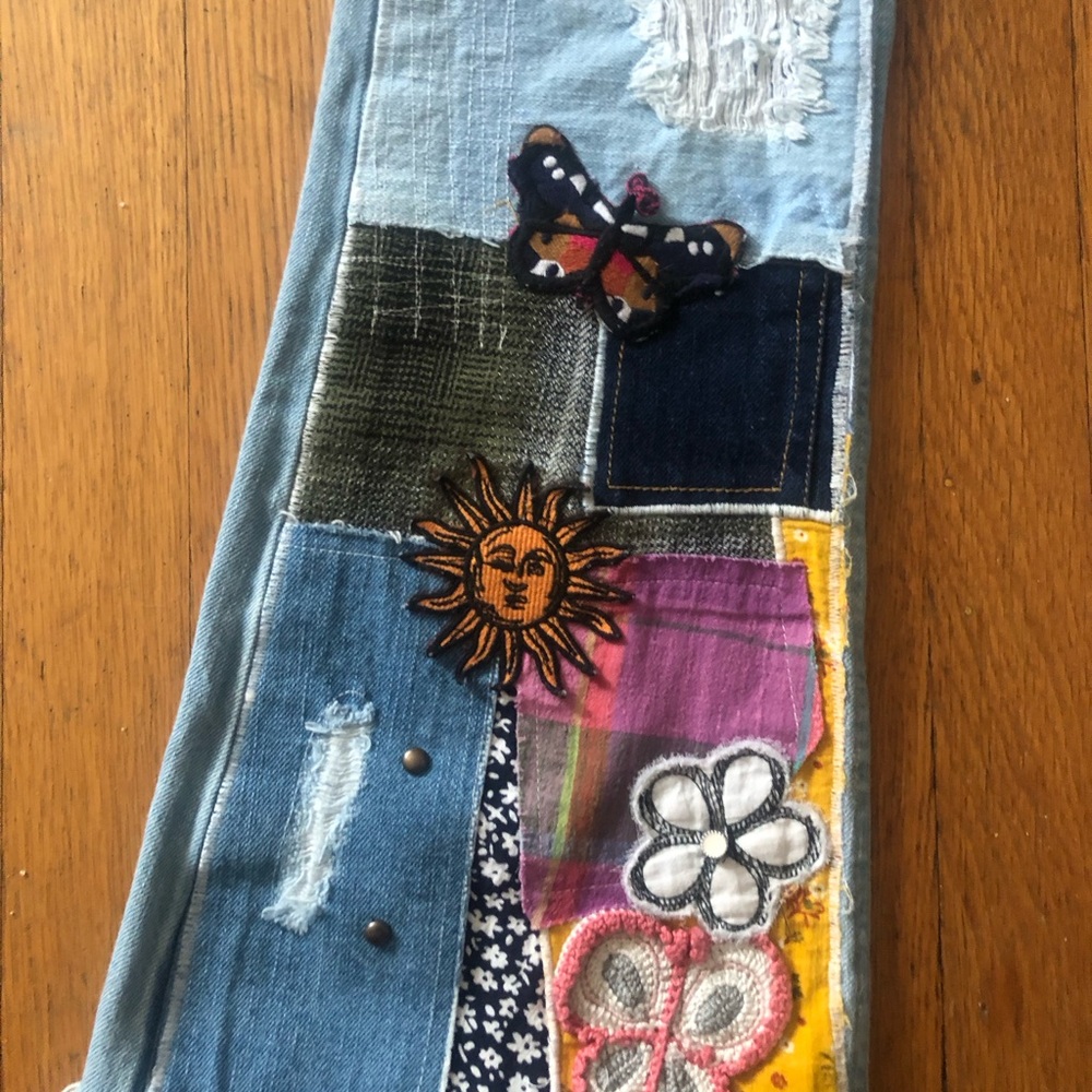 Urban outfitters Embroidered Light Blue Jeans - Picture 4 of 11